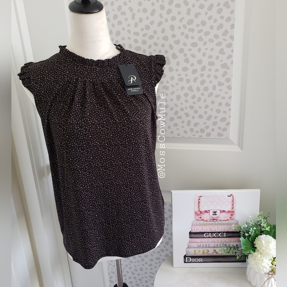 Beautiful Adrianna Papell Flutter Sleeve Blouse